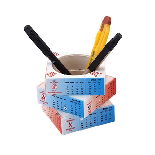 Rubik Cube Pen Stand